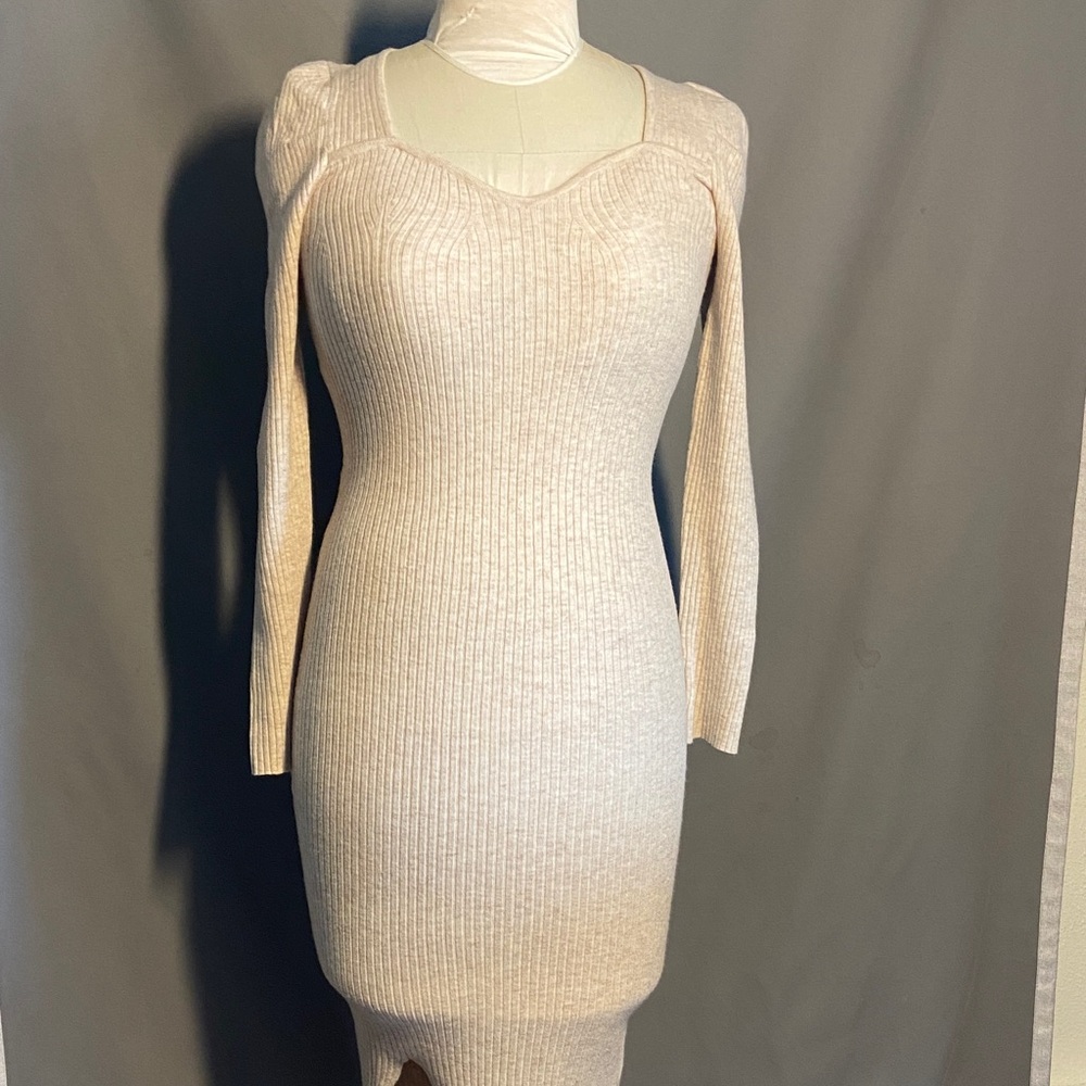 LUCY PARIS  Knit Midi Dress  Elegant Cream Ribbed Knit Dress. Size L.